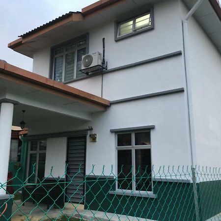 Villa Permata Impian Bangi Esterno foto