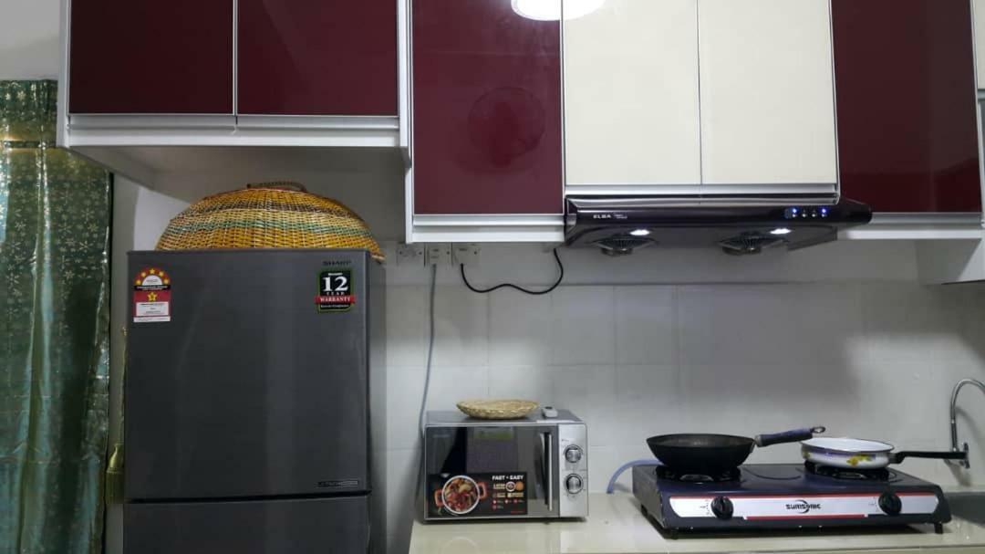 Villa Permata Impian Bangi Esterno foto
